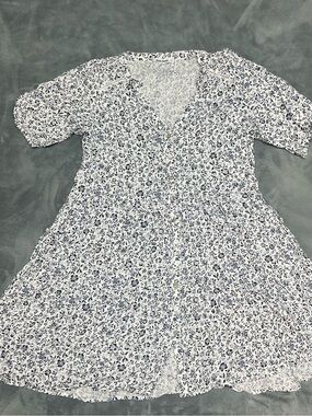 White & Navy Floral Button-Front Women’s Dress